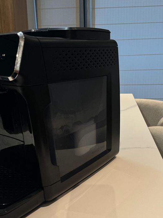 Автоматична кафемашина Philips Series 2300 LatteGo EP2334/10