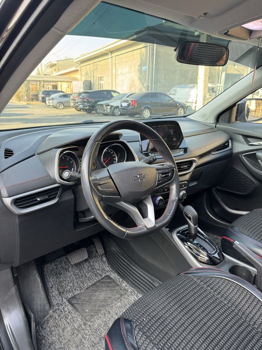 Tracker redline 2021-yil