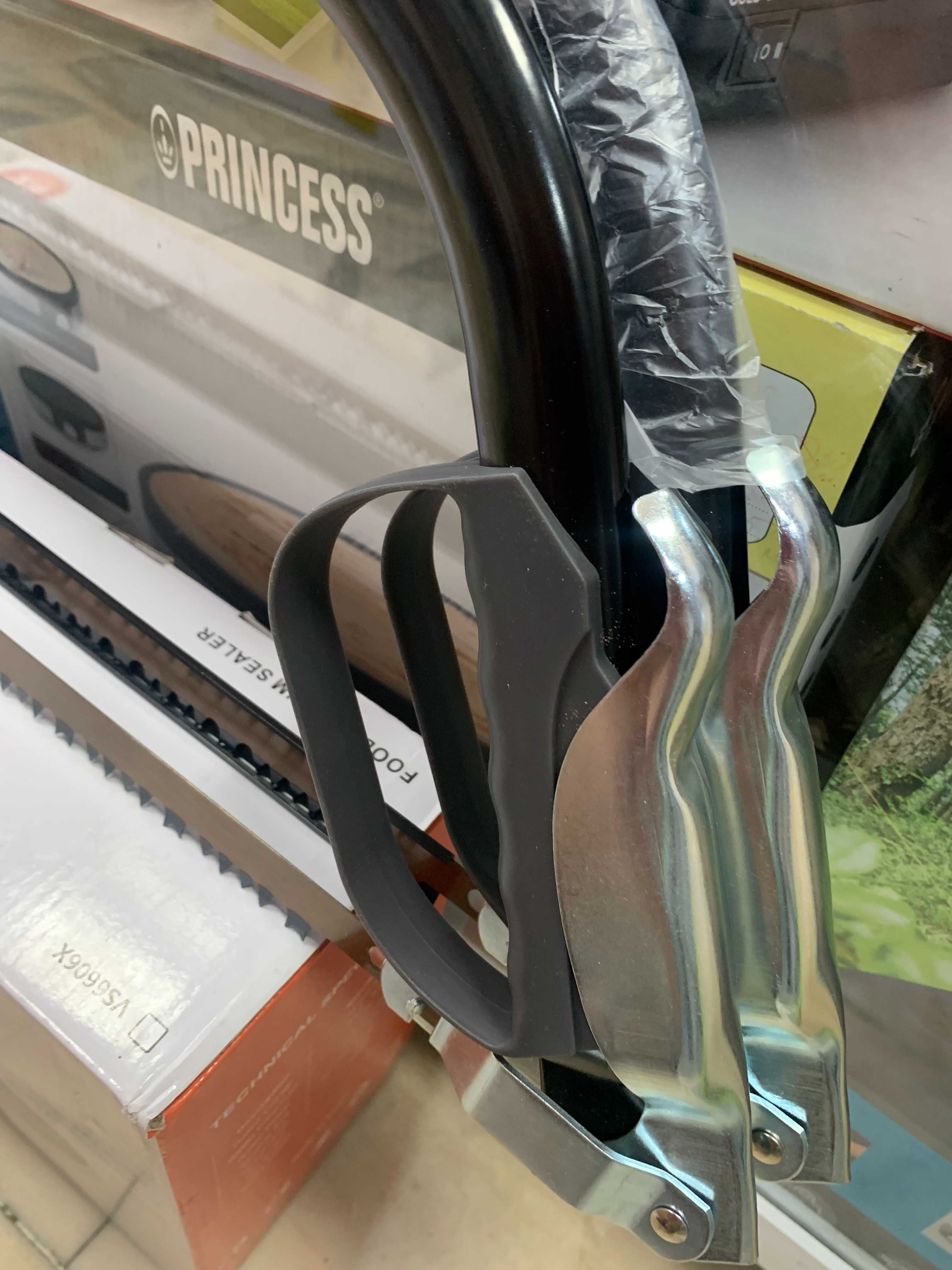 Бичкия Fiskars / лъков трион /Фиксирано острие, Дължина: 62см