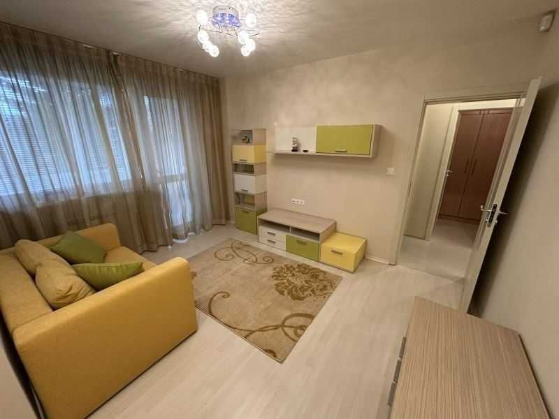Дава се под наем Четиристаен апартамент в София, Борово - 145 кв.м за 1500 € - Снимка #13