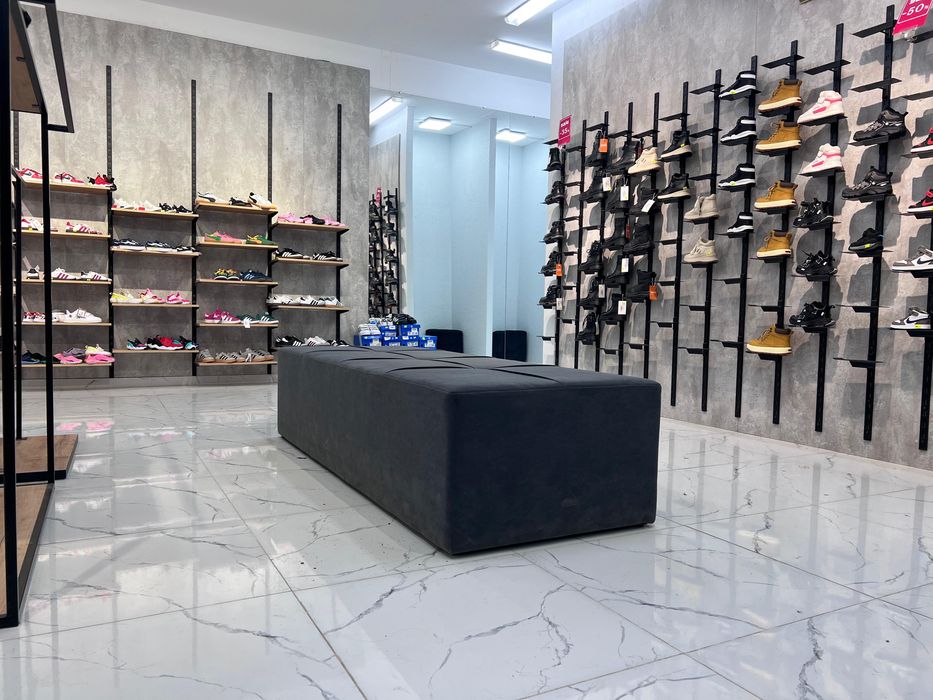 Пуф диван для магазина обуви