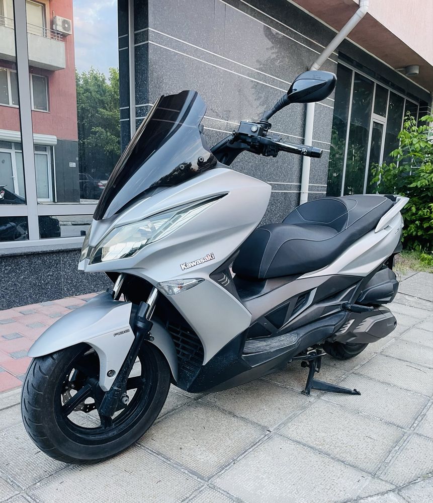 Kawasaki j300  скутер