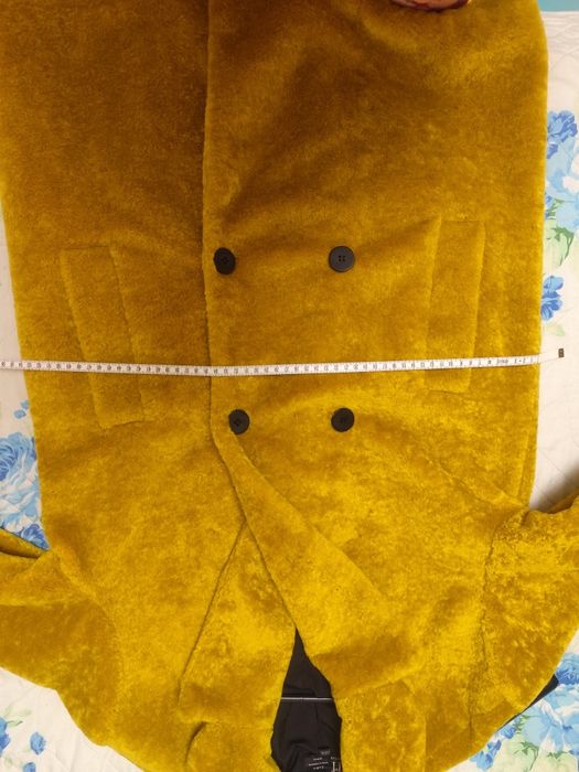 Palton blană artificială galben muștar Zara