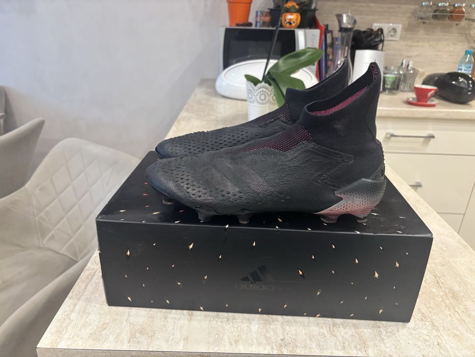 Футболни бутонки Adidas  42 2/3