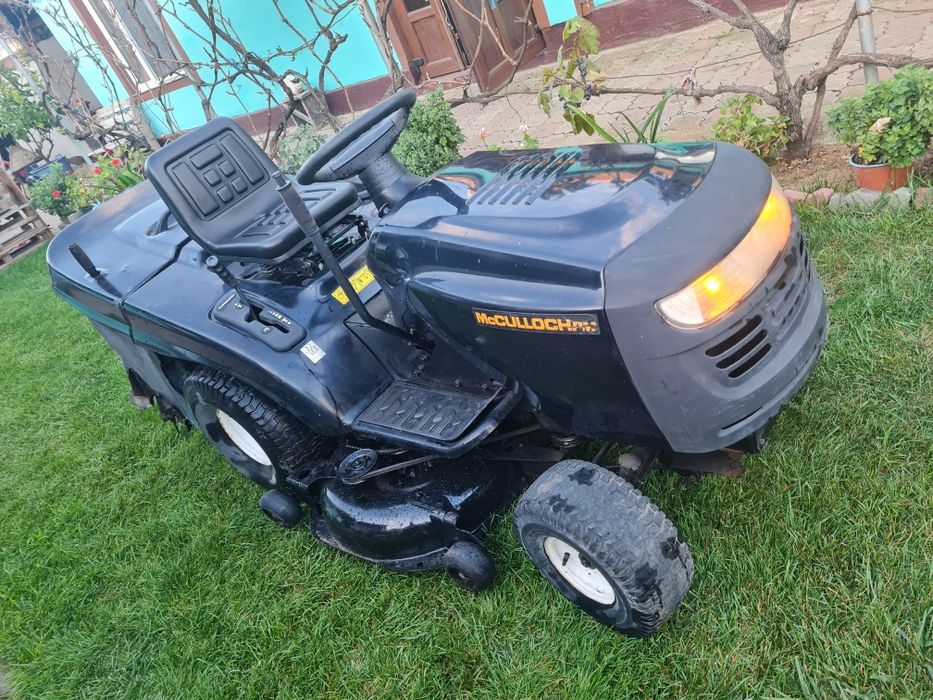Tractoras gazon mcculloch husqvarna de tăiat iarba motor 2 pistoane