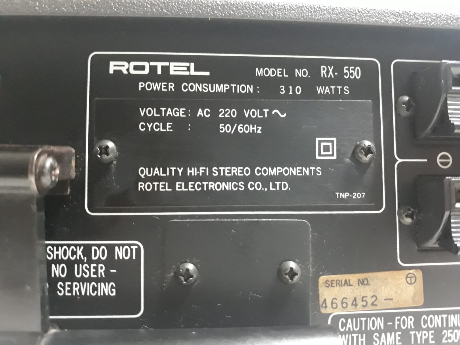 Amplituner Rotel RX-550