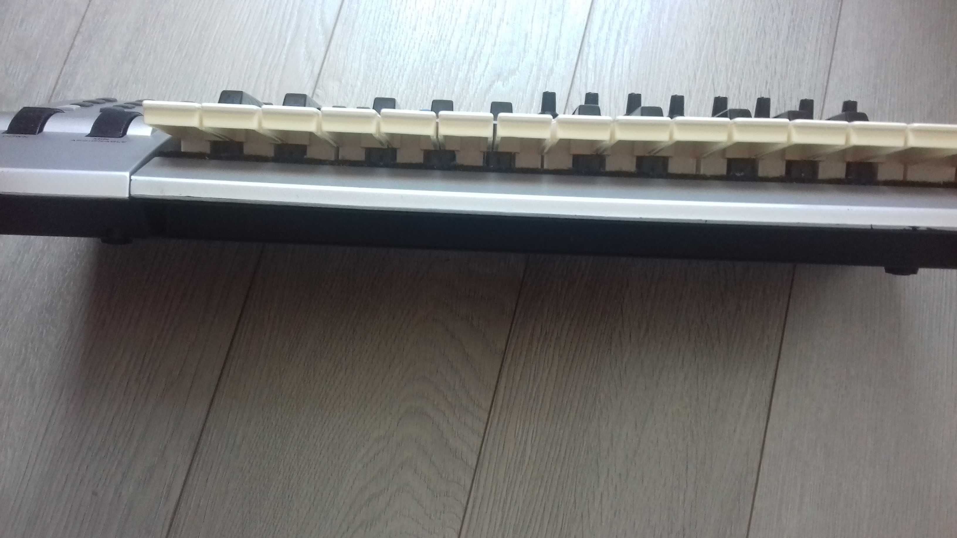M-Audio - Evolution MK225C MIDI Keyboard