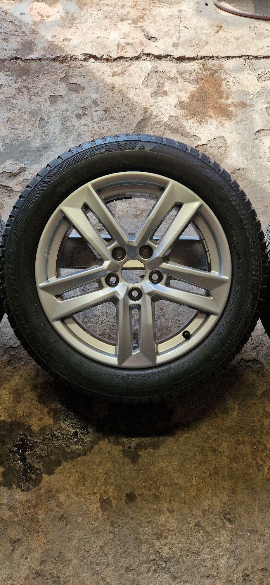 Jante Audi 5x112 A4 B9 17"  225 50 17 Bridgestone M+S