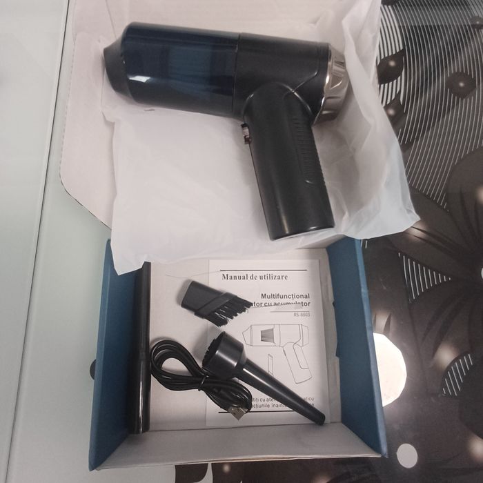 Mini aspirator auto portabil firma JRH colet trimis prin olx