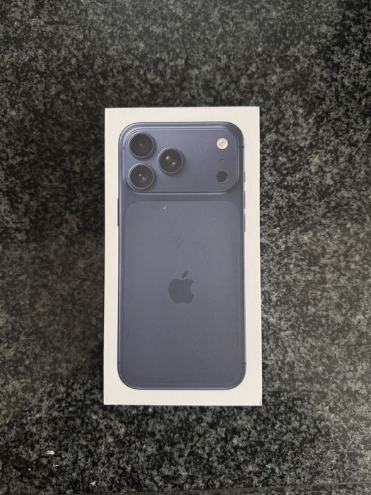 iPhone 17 Pro Max 256GB Deep Blue
