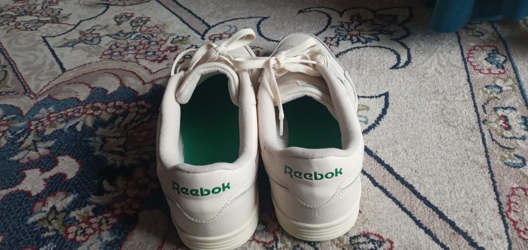 Reebok oригинальные кроссовки
Ozilaga boshqa mod