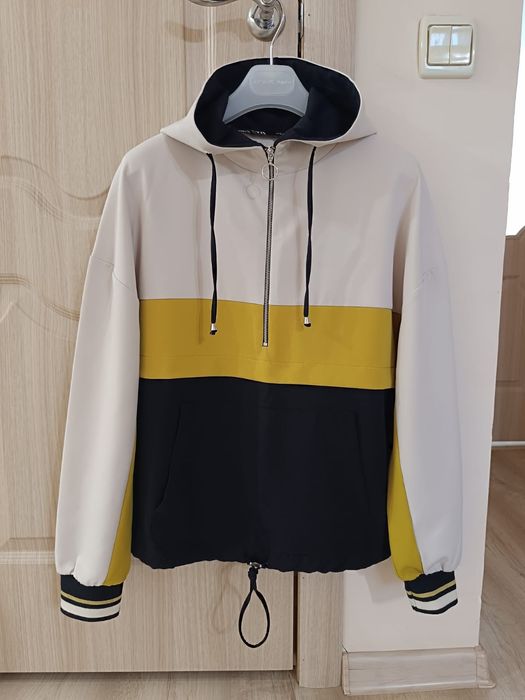 Zara. Женская кофта Турция