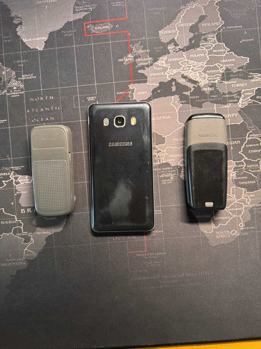 Set 3 telefoane vechi functionale – 2 Nokia + Samsung J5, ieftin