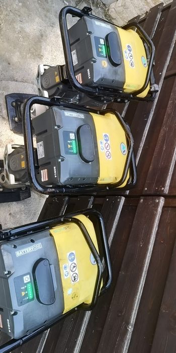 Vand sau schimb mai compactor Wacker Neuson acumulator
