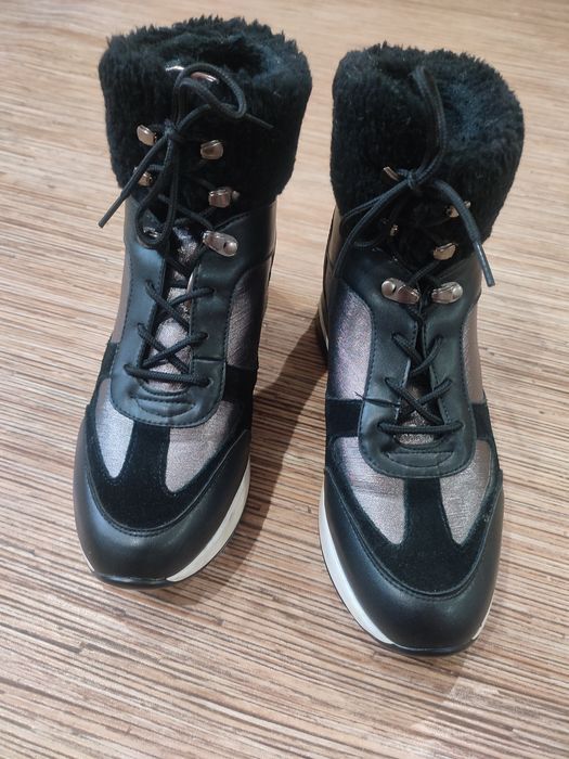 Продам ботинки утеплённые
