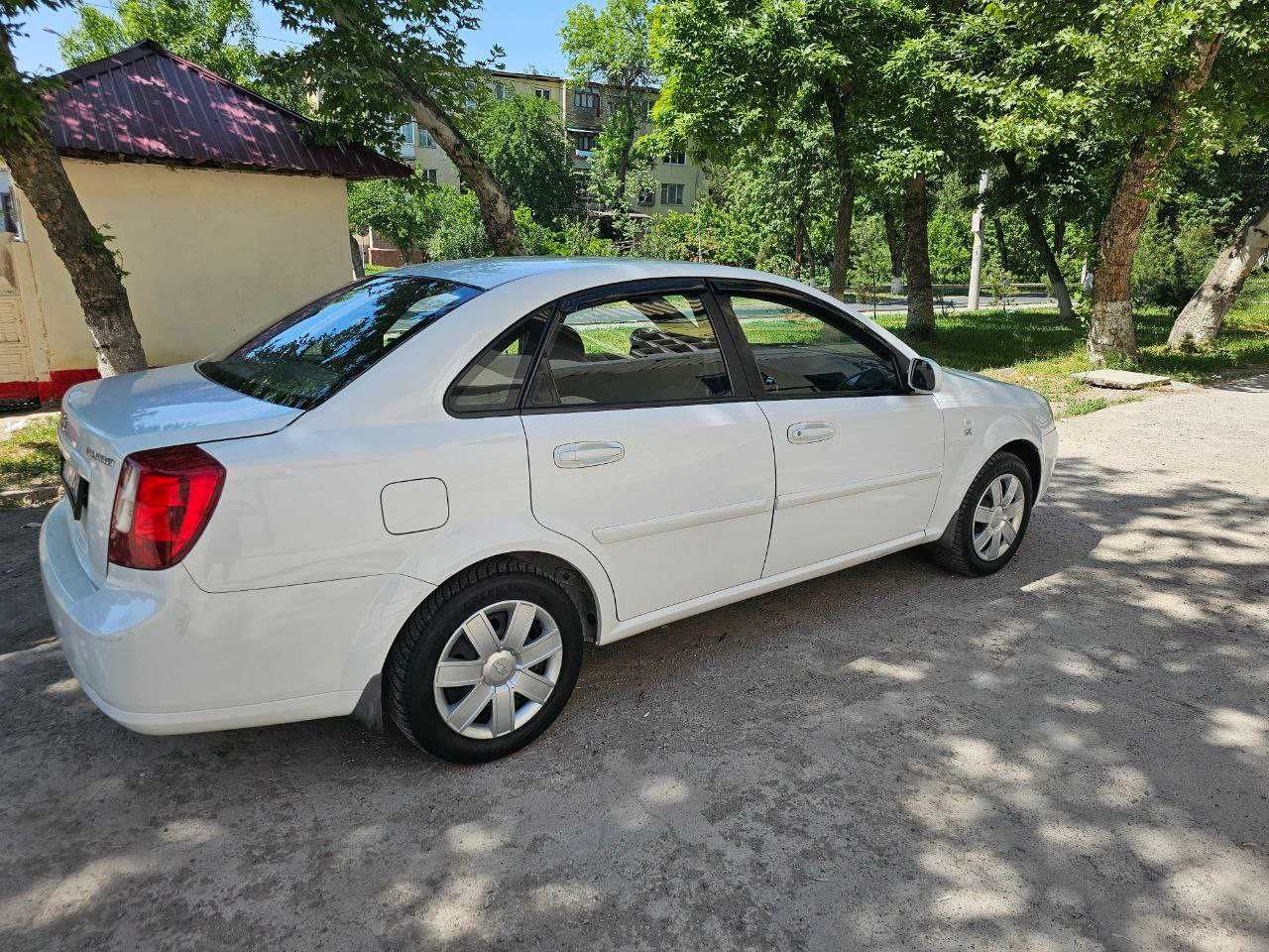 Продаётся LACETTI