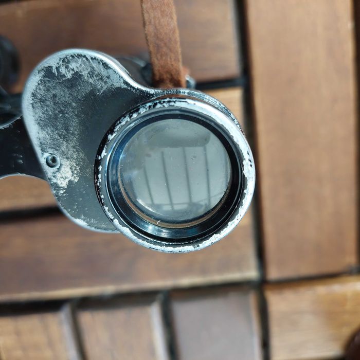 Бинокъл Solux paris super aeros с напълно здрави лупи