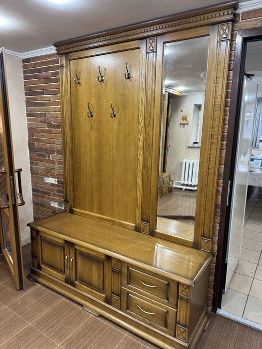 Продам прихожую комплект