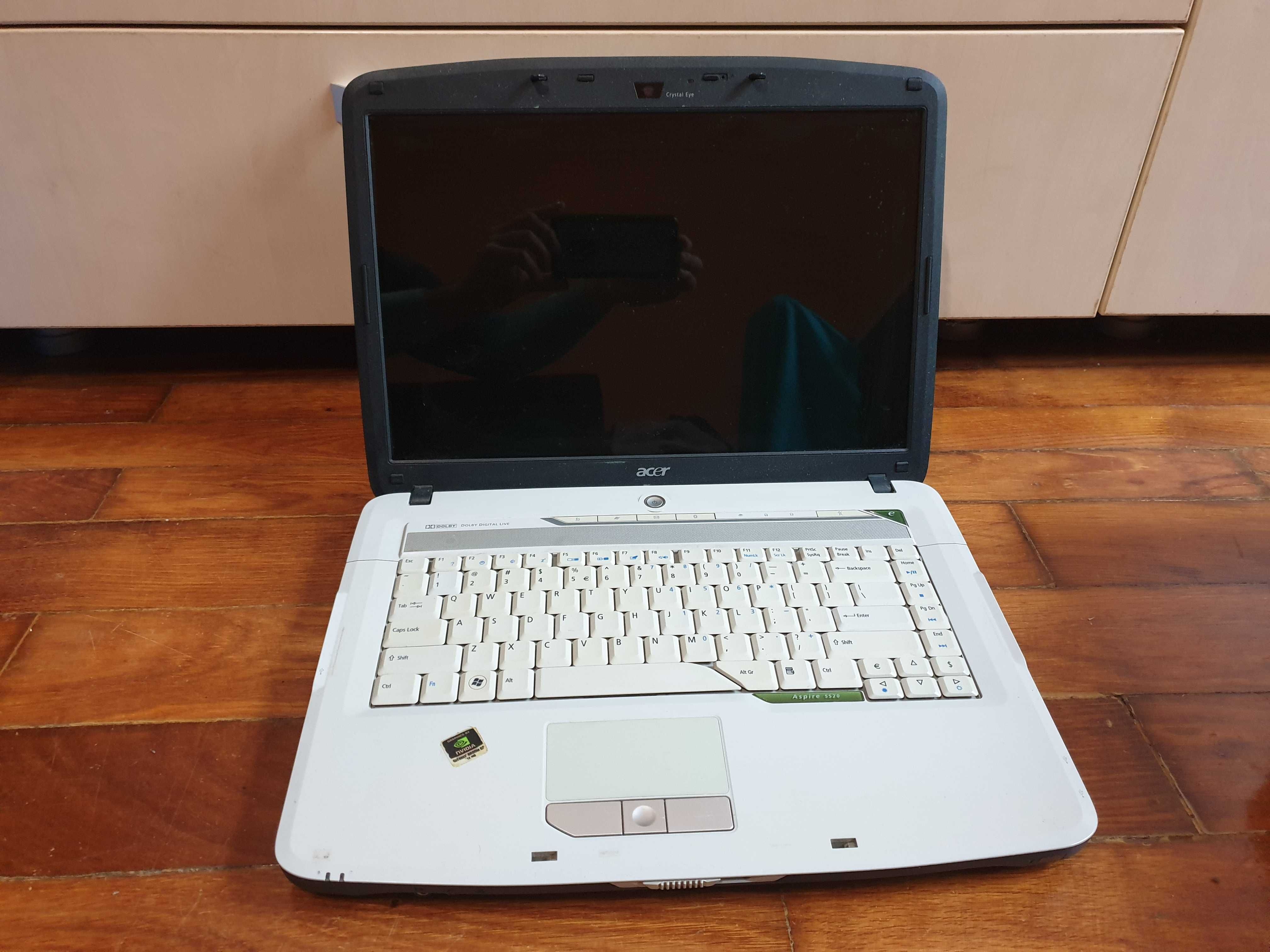 Laptop Acer 5520 - ICW50 pentru piese, placa de baza defecta