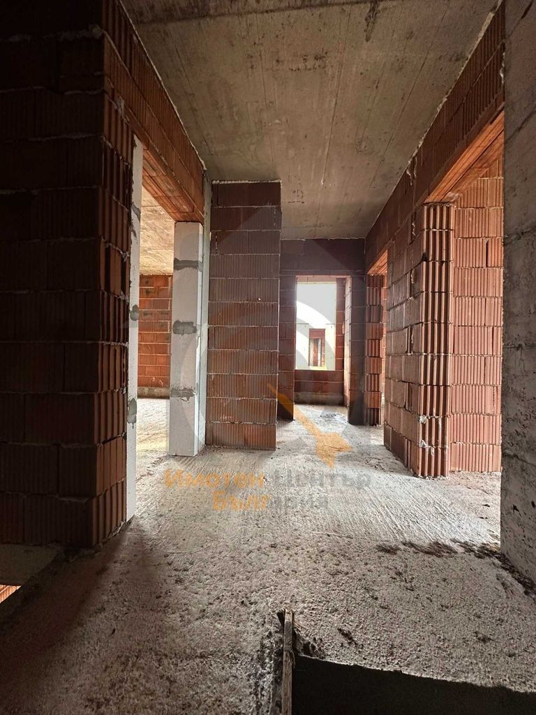 Продава се Къща в Елин Пелин - 180 кв.м за 1534 €/кв.м - Снимка #4