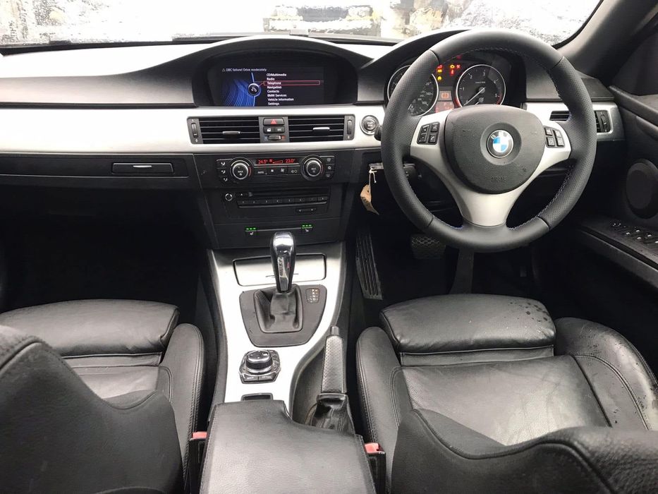 Dezmembrez BMW 330d E93,Motor 3.0d 245cp N57 ,NAVI CIC, volan M