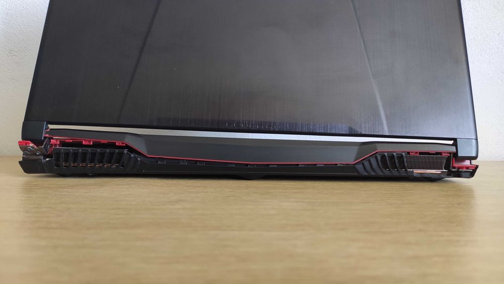 MSI GP63 Leopard 8RE FHD i7-8750H 4.1GHz Nvidia 6GB DDR5 CARCASA RUPTA