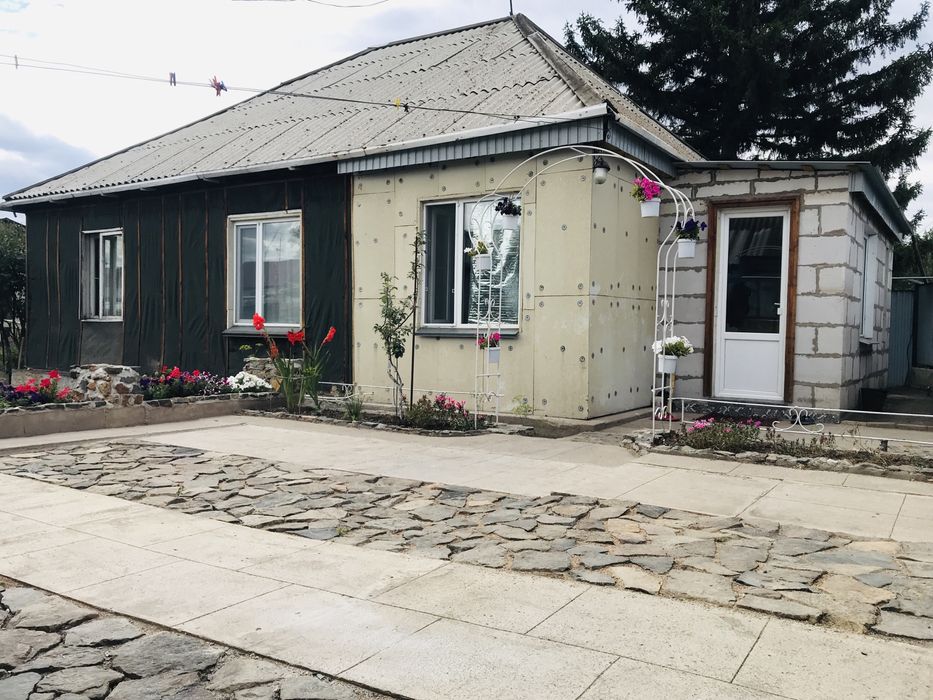 Деревянный дом в предгорьях