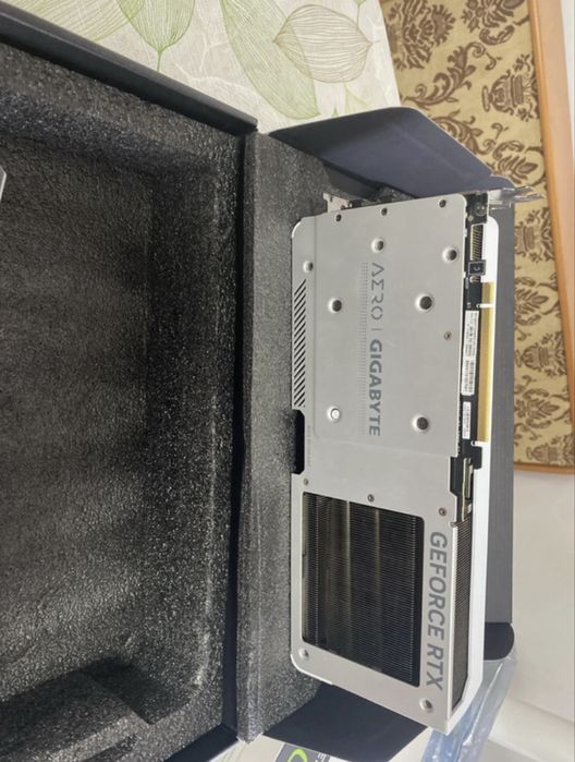 Gigabyte AERO OC 16 g