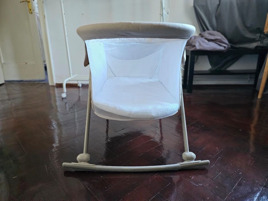 Pătuț pliabil și balansoar Kinderkraft
Stare foarte bună.