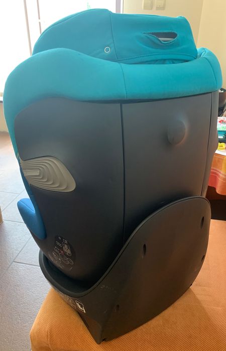 Въртящо детско столче за кола Cybex Sirona SX2 i-Size, до 105см