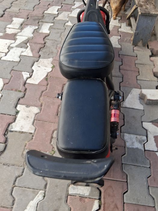 Vand scuter electric moped