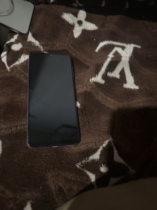 Samsung A22 srochno………………………………….