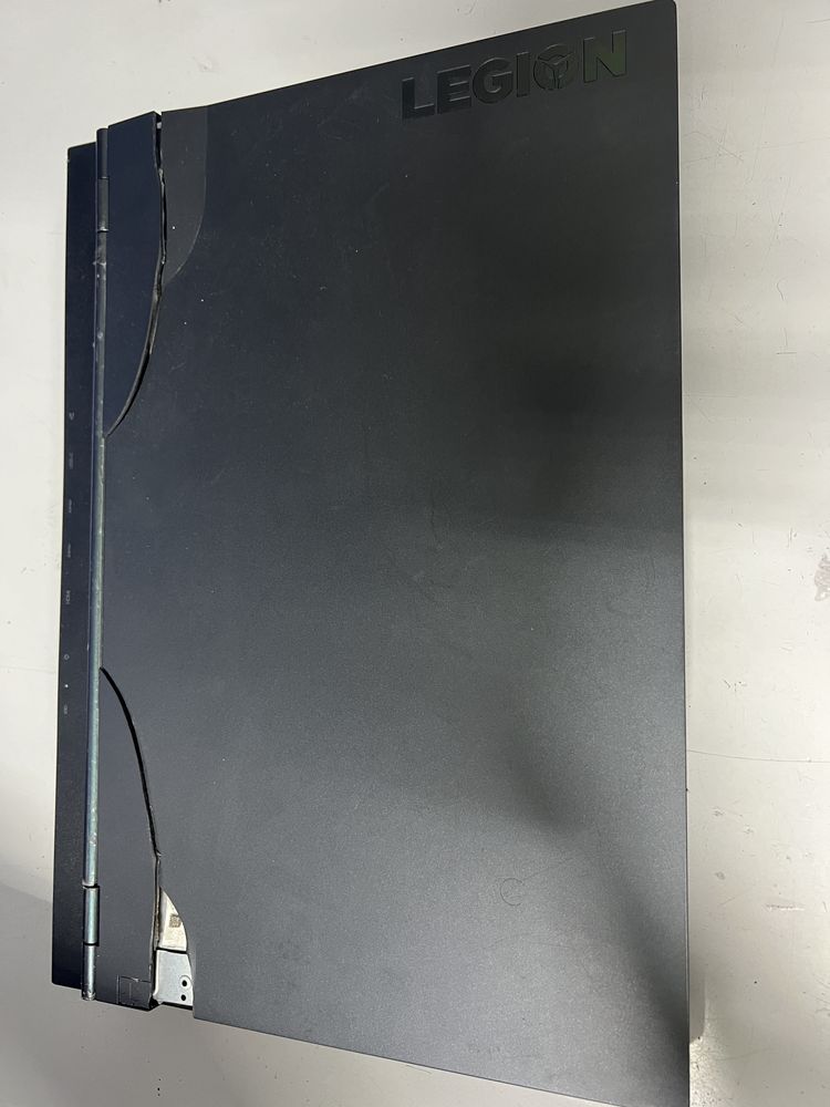 Lenovo Legion 5 (15IMH6) pentru piese