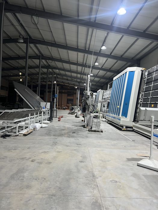 Reparatii instalari reglaje utilaje prelucrat sticla