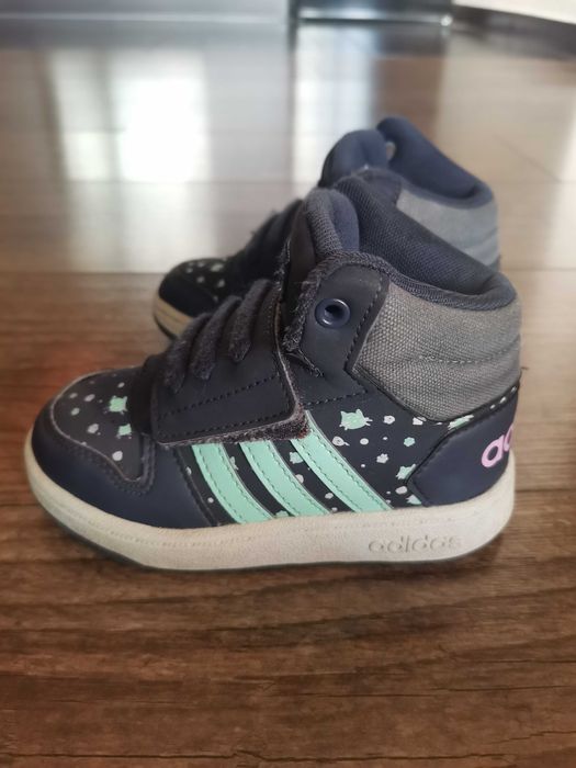 Детски обувки Адидас 23 номер