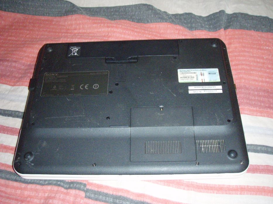 Laptop Sony VGN-NS21S PCG-7151M Intel T6400 2Ghz/4/320Gb, bat nu tine