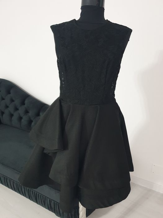 Rochie neagră elegantă