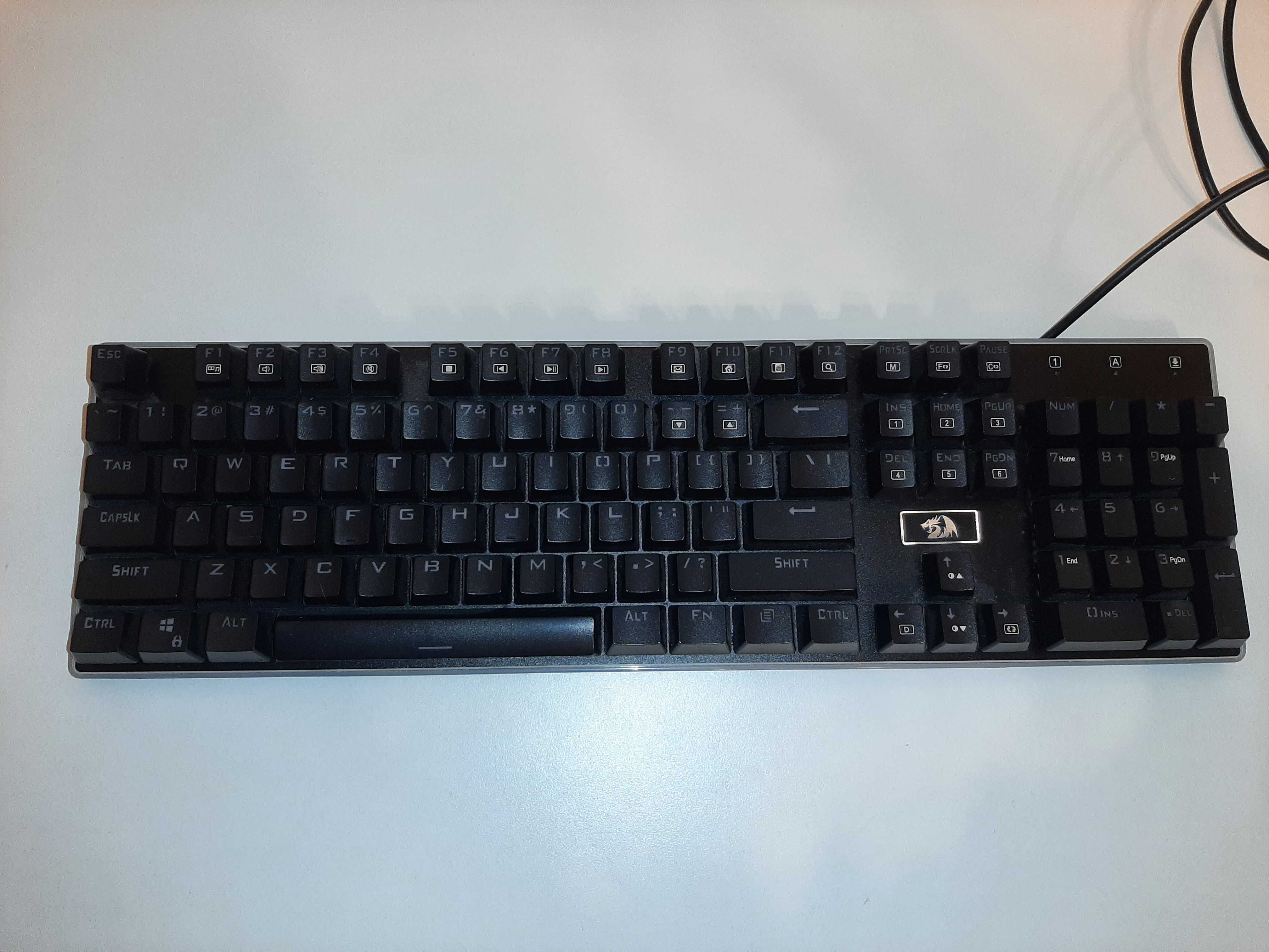 Клавиатура Redragon Ratri K595