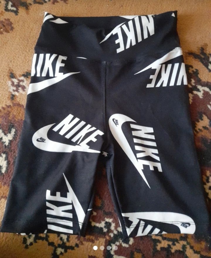 Pantaloni scurti Nike