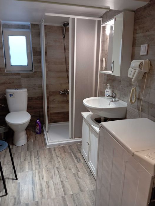 Дава се под наем Тристаен апартамент в София, Център - 60 кв.м за 900 € - Снимка #1