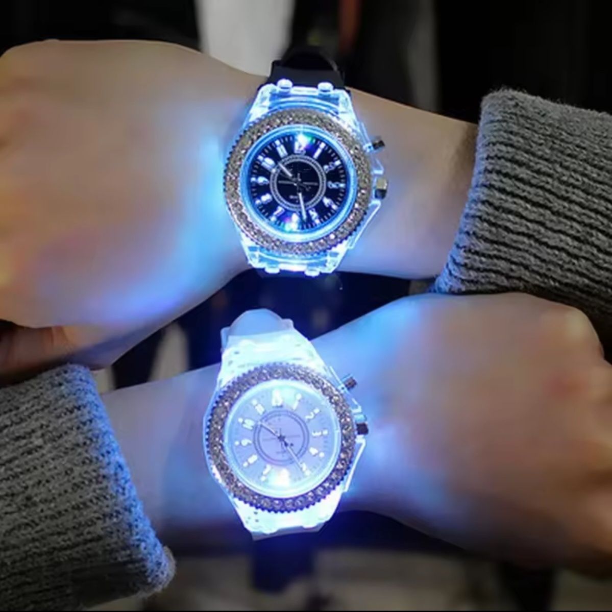 Светещ LED часовник