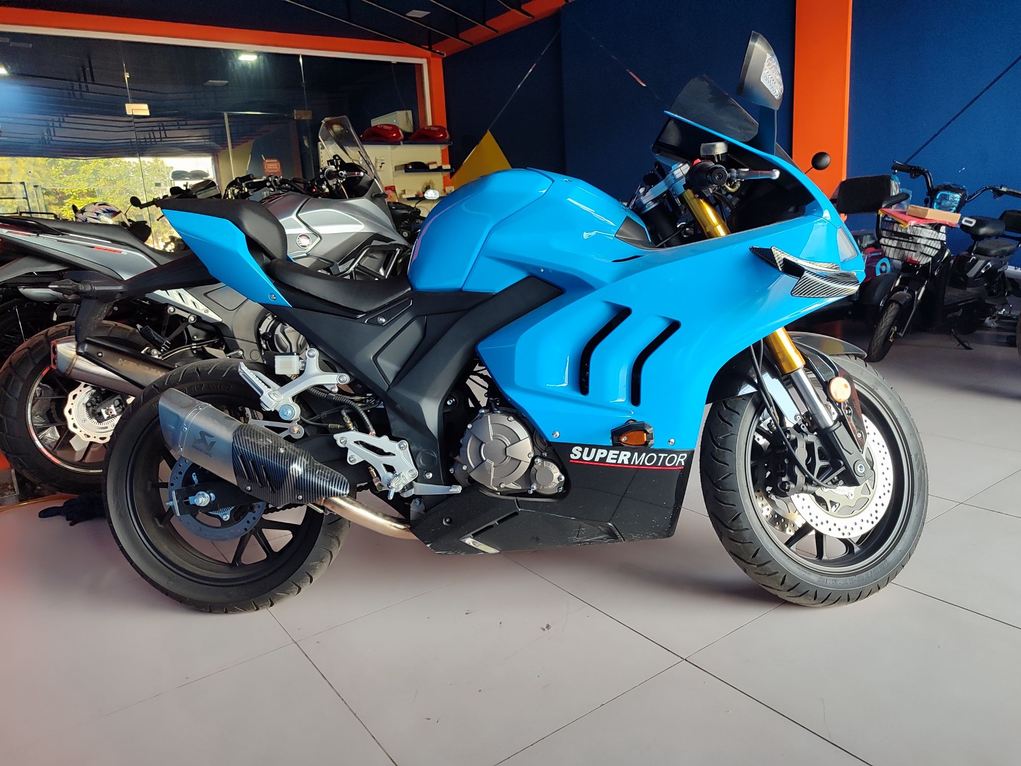 Ducati super motor 400cc