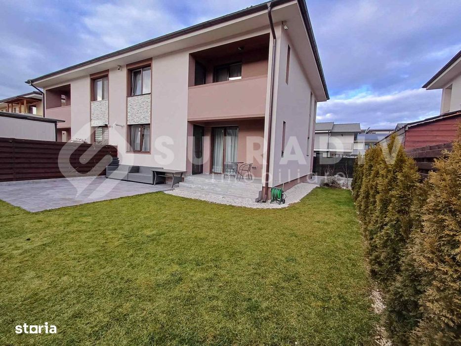 Duplex cu 4 dormitoare și curte de 250 mp