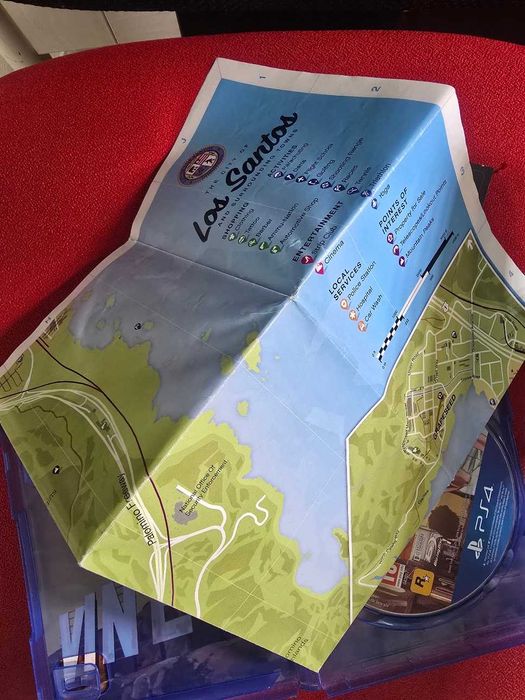 GTA 5 за PS4 и PS5 + карта на Los Santos