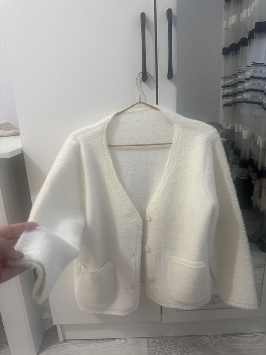 Кардиган альпака, очень мягкий , не ношенный, 1 раз мерила, не подошел