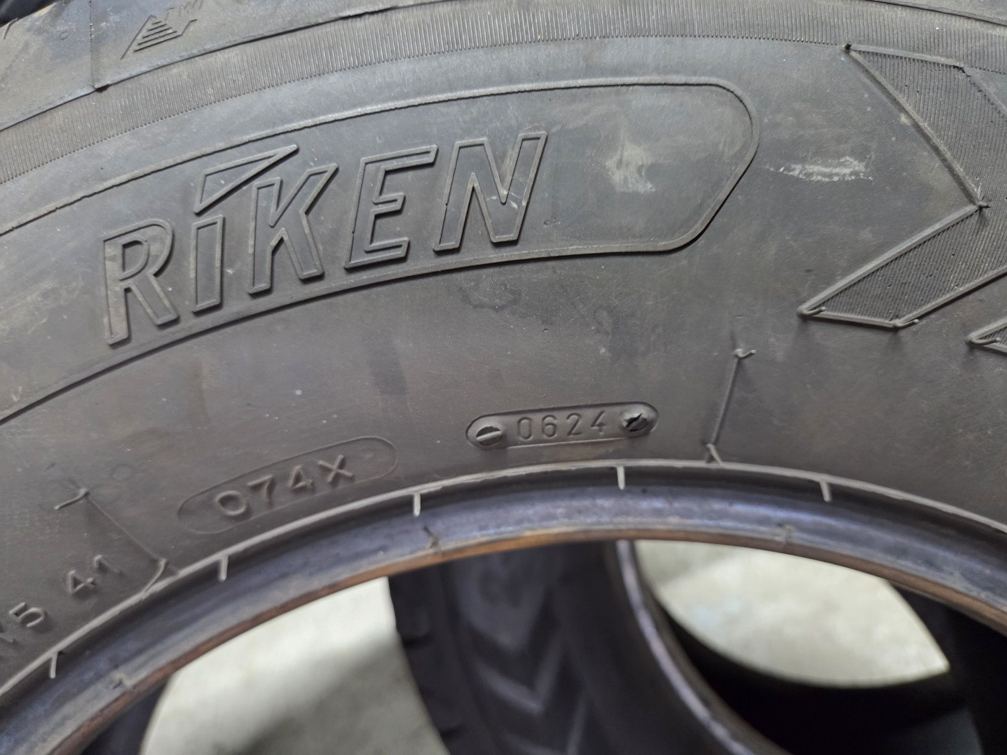 Set 4 anvelope SH AllSeason Riken 235/65/16C dot 2023-2024