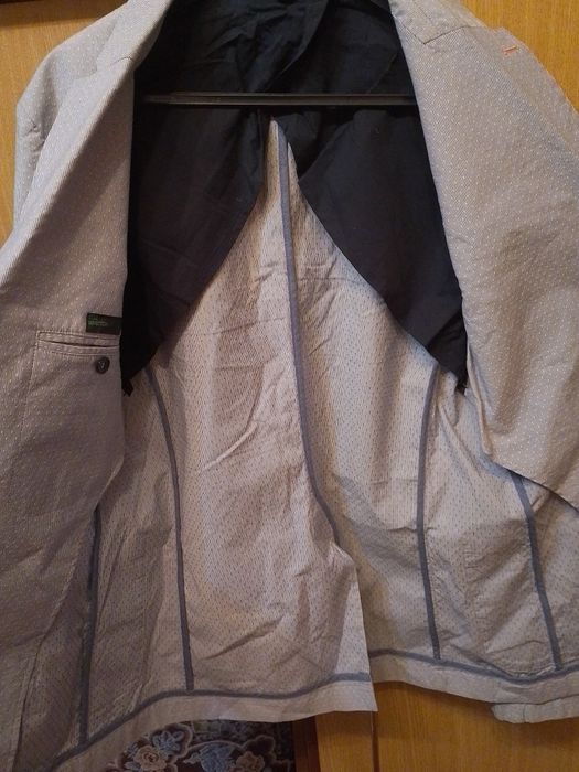 Sacou bărbat Benetton mărimea 48 gri-albastrui.