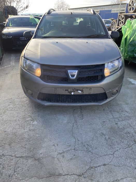 Haion cu lunetă Dacia Logan MCV 2014 mic defect stânga jos