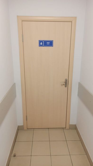 Срочно!Продам двери в комплекте.