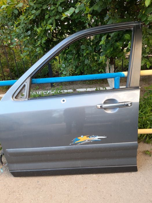 Продам  двери Honda crv 2